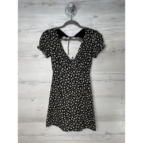 Princess Polly Dress Womens US 2 Black Floral Kacey Mini Puff Sleeve Tie Back - Picture 1 of 11